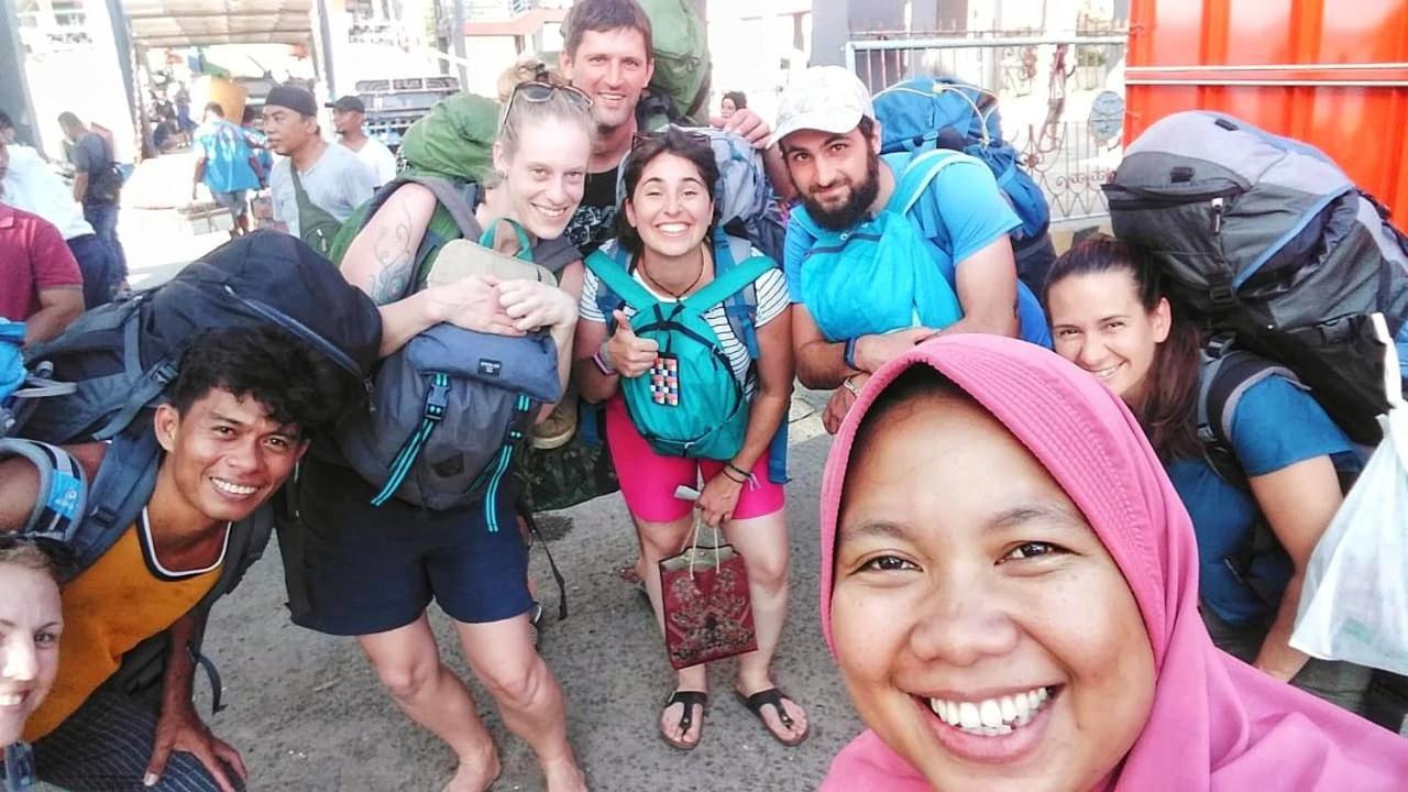 Harry & Mimin Homestay Gorontalo Exterior photo