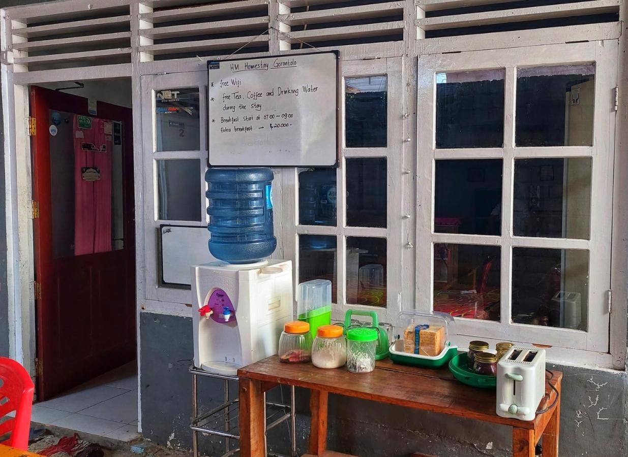 Harry & Mimin Homestay Gorontalo Exterior photo