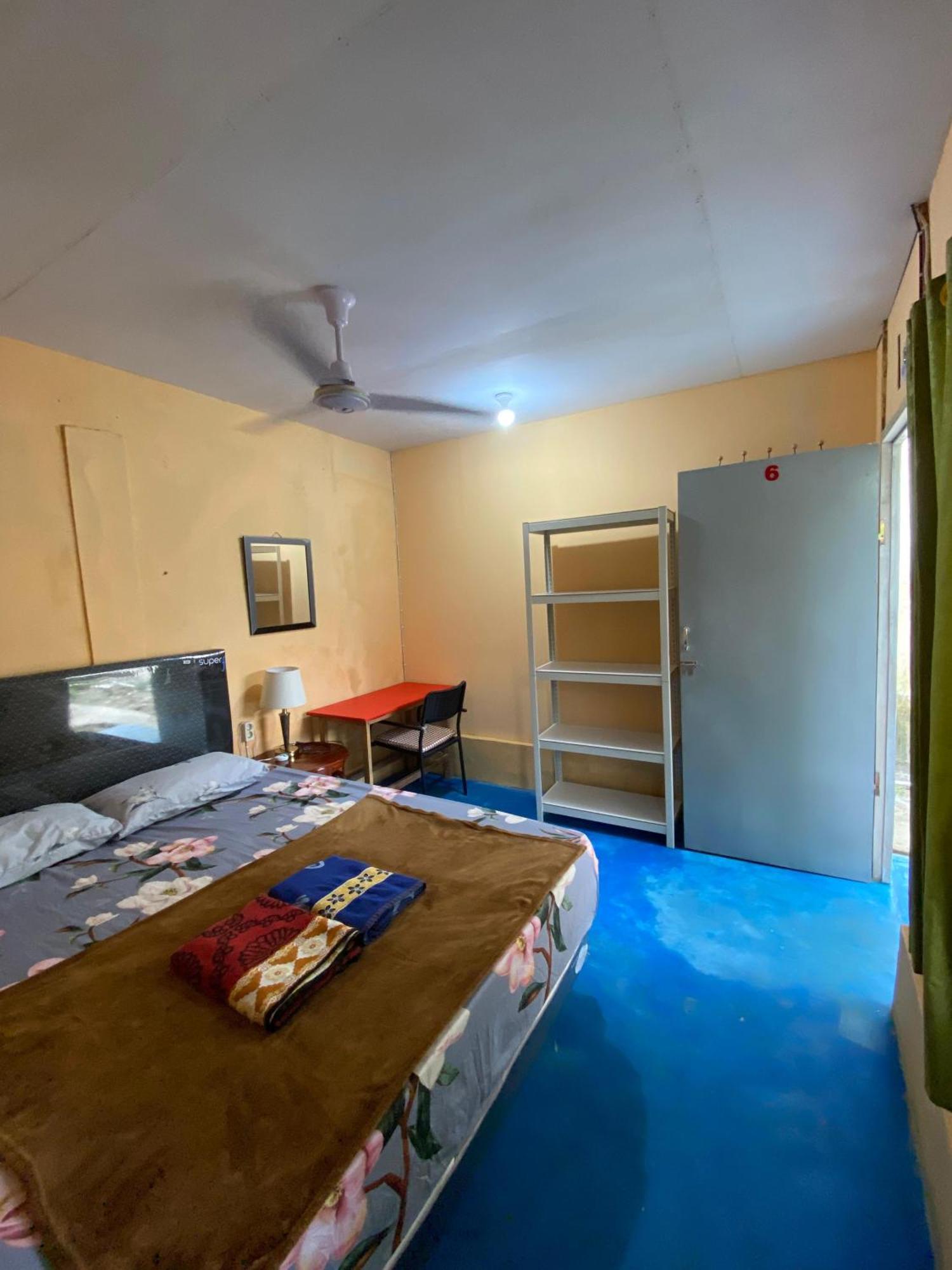 Harry & Mimin Homestay Gorontalo Exterior photo
