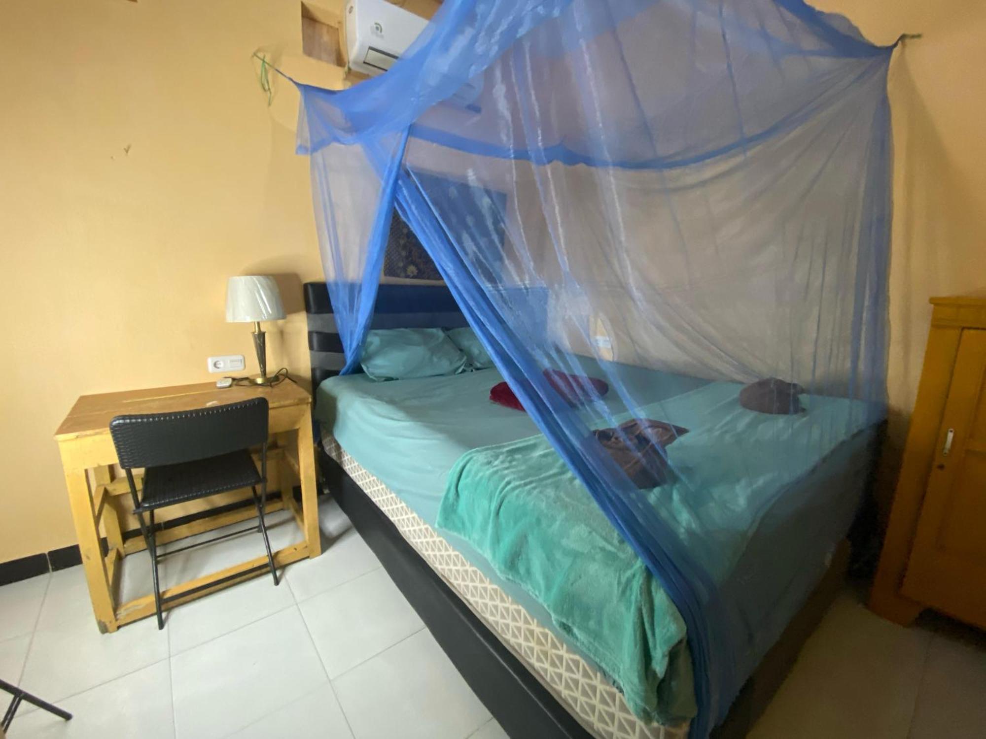Harry & Mimin Homestay Gorontalo Exterior photo
