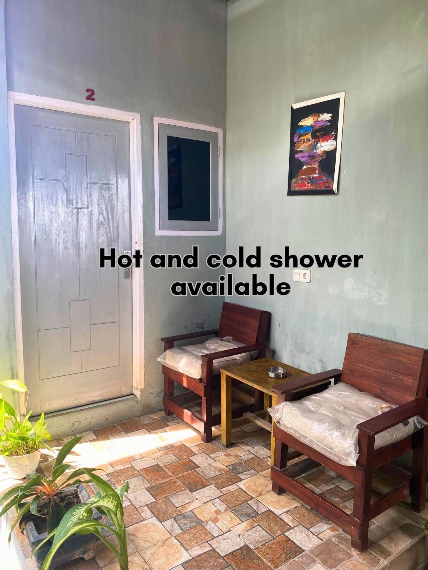 Harry & Mimin Homestay Gorontalo Exterior photo
